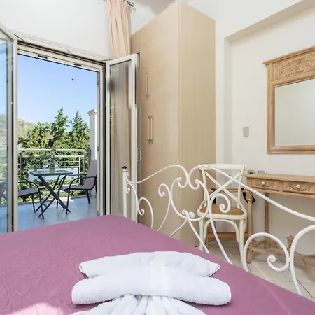 Villa Semeli *