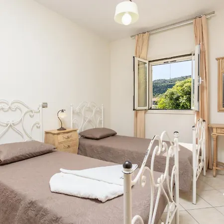 Villa Semeli *