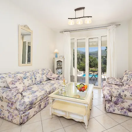 Semeli Villa Katelios