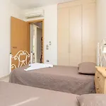 Semeli קאטליוס